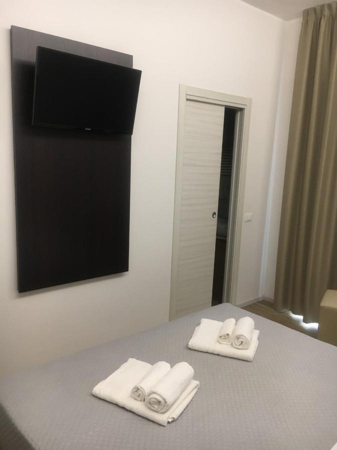 Hotel Saxon リミニ エクステリア 写真