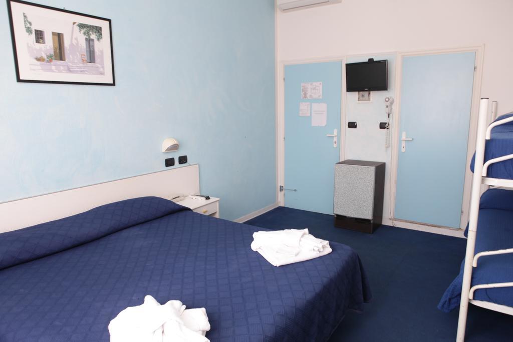 Hotel Saxon リミニ 部屋 写真