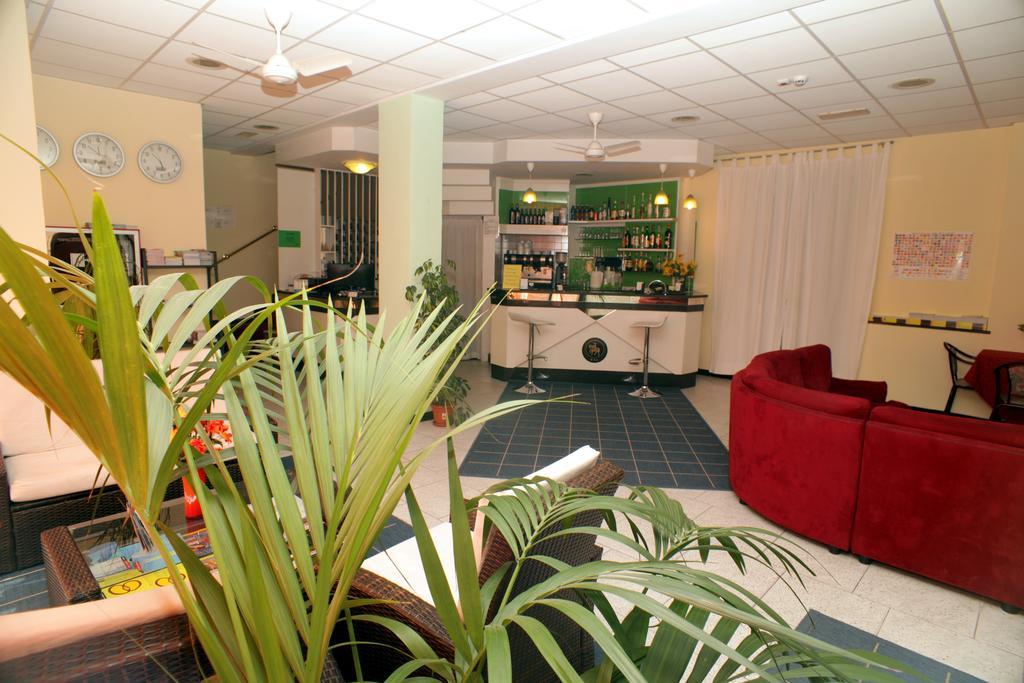 Hotel Saxon リミニ エクステリア 写真